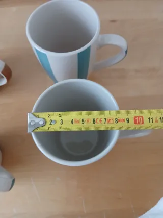 Juego de 4 tazas de cerámica