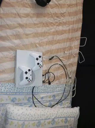 Xbox One Bianca con 2 controller