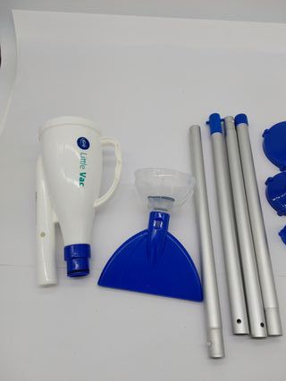 Gre 08011A - Pulitore per Fondo Piscina con Aspirazione Manuale 2m3/h “Little Vac” per Fondi di Piscine Piccole e Medie