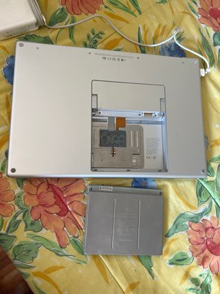 MacBook Pro A1260 Apple Plata