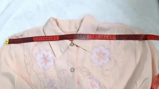 Camisa vintage rosa bordada