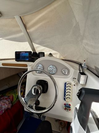 Barco quiksilver 640