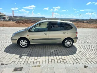 Renault escenic 2002