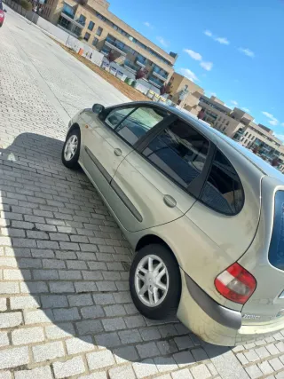 Renault escenic 2002