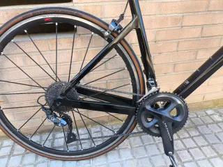 Bicicleta Van Rysel EDR CF Carbono 56 Ultegra