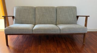 Sofá Diseño Nórdico Madera y Tela