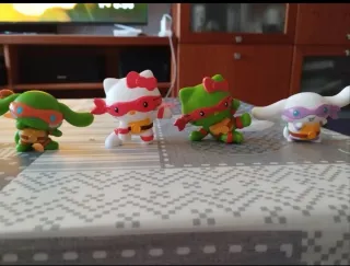 Figure collezionabili Hello Kitty Ninja Turtles