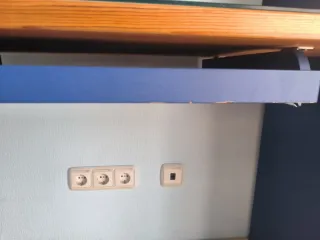 Habitación juvenil:cama  escritorio con estantería