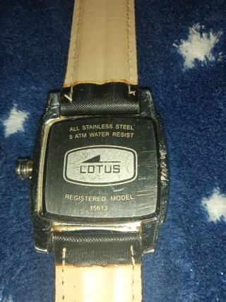 Lote 2 relojes Lotus y Casio Retro-vintage
