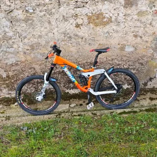 Bicicleta Kona Stinky Restaurada