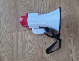 Megáfono Vonyx con grabación y sirena