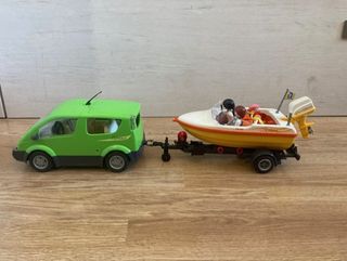 Playmobil Coche Familiar con Lancha y Accesorios