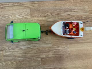 Playmobil Coche Familiar con Lancha y Accesorios