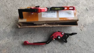 Manetas Aprilia Dorsoduro 750 Rojas