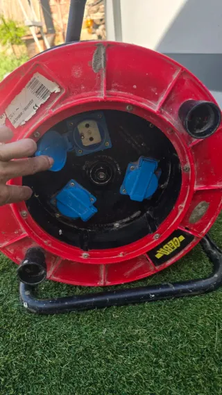 Enrollador profesional CEBA 40m 3G2.5 IP44 + disyu