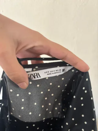 Vestido Zara lunares negro talla S