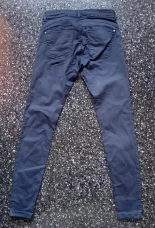 Pantaloni Bershka