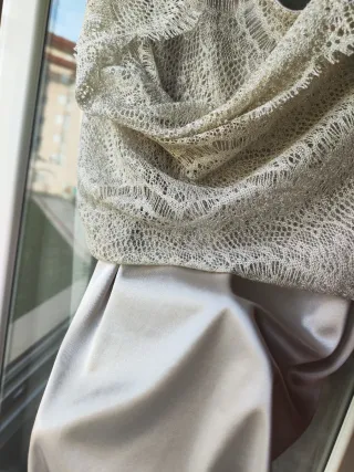 Guess. Zara. Conjunto zapatos y vestido.