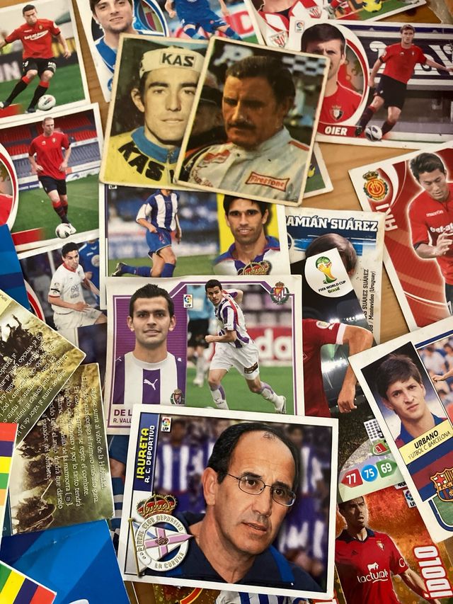 Lote de cromos de fútbol y otras colecciones antig