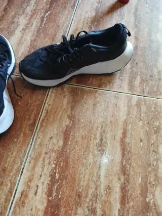 Zapatillas Nike Negras y Blancas