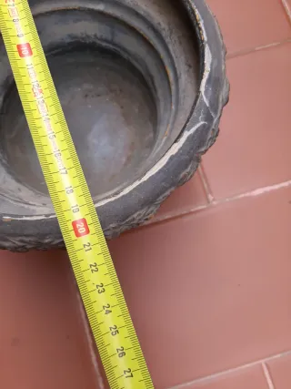 Macetero ornamental de barro cocido