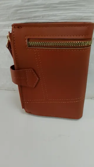 Portafoglio donna cammello