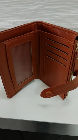 Portafoglio donna cammello