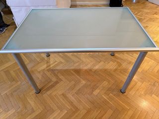 Mesa de centro cristal y metal