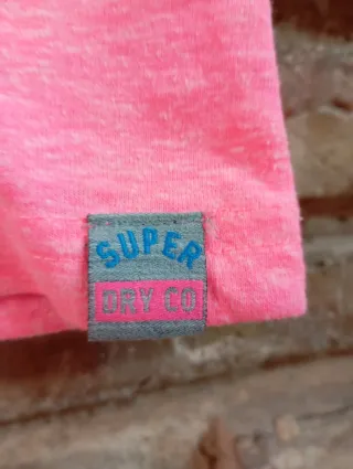 Camiseta Superdry Coral Logo Relieve Talla L