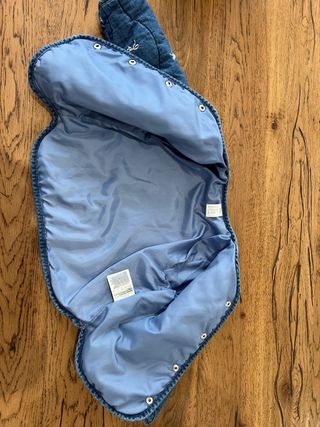 Chaqueta bebé acolchada vaquera lazos