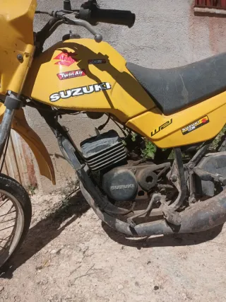 Suzuki WZ1 Enduro Moto