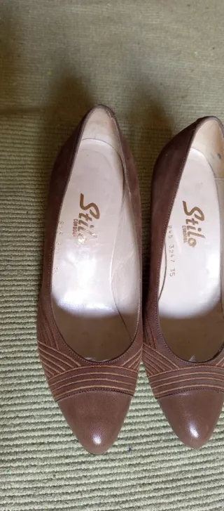 Zapatos de tacón vintage marrones