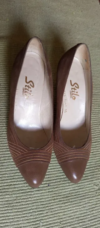 Zapatos de tacón vintage marrones