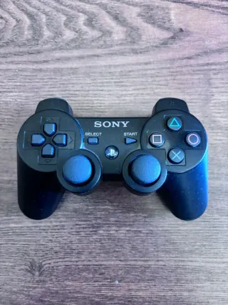 PlayStation 3 500GB  + Mandos