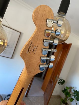 Guitarra Fender Squier Strat Roja