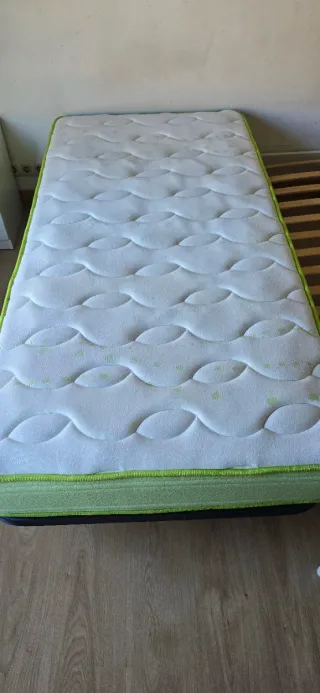 Colchón individual con funda