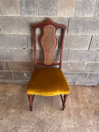 8 Sillas de Comedor Madera y Rattan