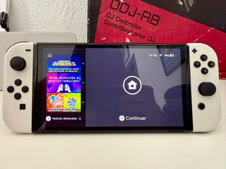 Nintendo Switch OLED Blanca y Negra