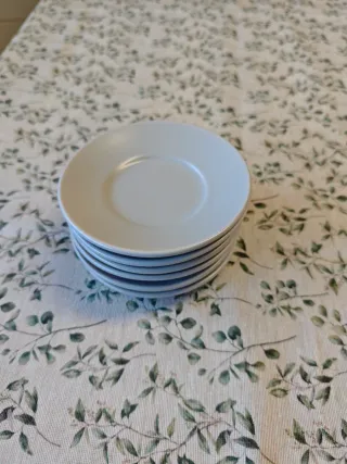 Juego de 6 tazas de café y platillos