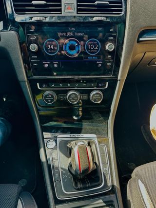 Volkswagen Golf R 2015