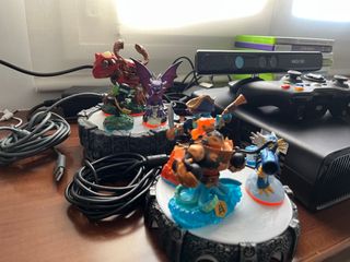 Xbox 360 Kinect + 10 Juegos + Cargador de baterias