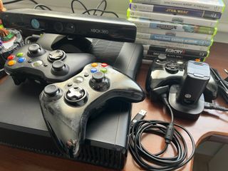 Xbox 360 Kinect + 10 Juegos + Cargador de baterias