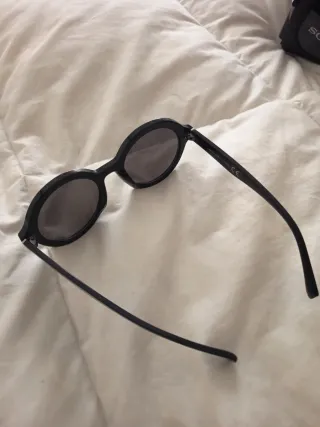 Gafas de sol Lefties negras y grises