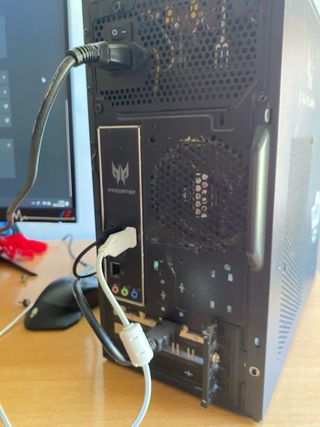 Torre PC Acer Predator Gaming