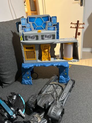 Cueva Batman con Coche y Nave