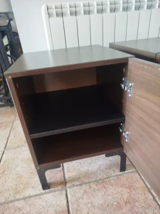 Mesitas de noche madera y metal