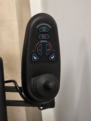 Silla de ruedas motorizada XL con basculación