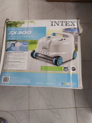 Intex Spazzola per Fondo Piscina Smontabile Pavimenti e Pareti, Spazzola per Piscina, Accessori per Piscine Smontabili, compatibili
