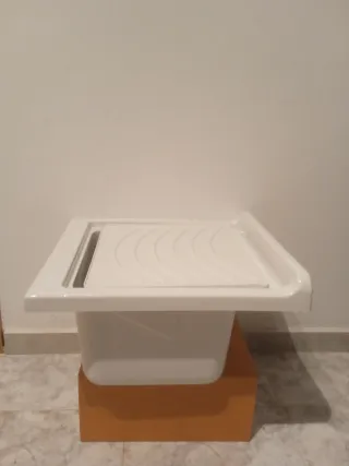 Lavabo plastico 45x50x30 con desagüe esquina rota