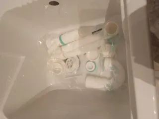 Lavabo plastico 45x50x30 con desagüe esquina rota